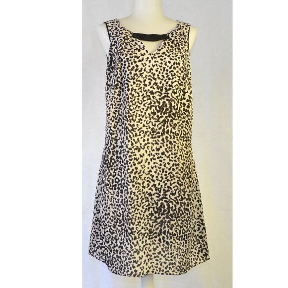 Leopard V Dress - Picture 1 of 3